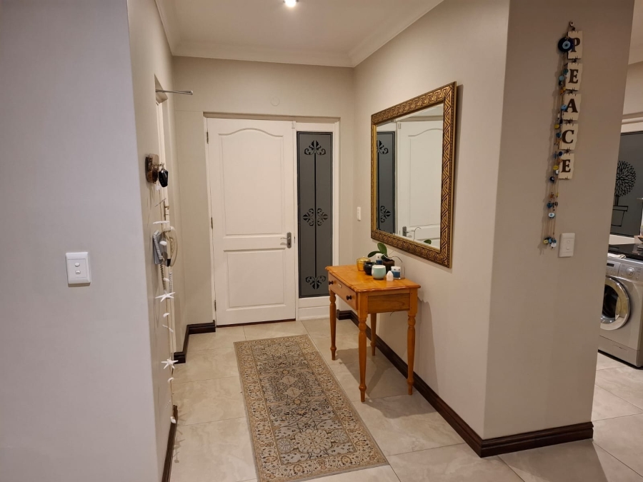 3 Bedroom Property for Sale in Sunningdale Western Cape